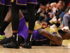 JN体育- 詹姆斯遭遇二十连败,巴塞罗那教练面临压力了吗 