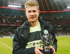 江南体育-关于德布劳内在巴黎圣日耳曼比赛中回归赛场，势不可挡引发热议！的信息