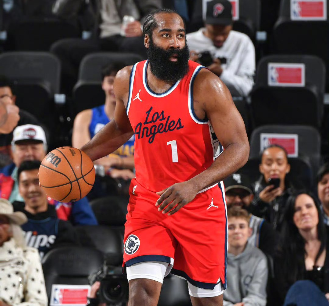 江南体育-包含哈登连续十二场比赛得分超过挺进下一轮,篮网挑战极限!的词条