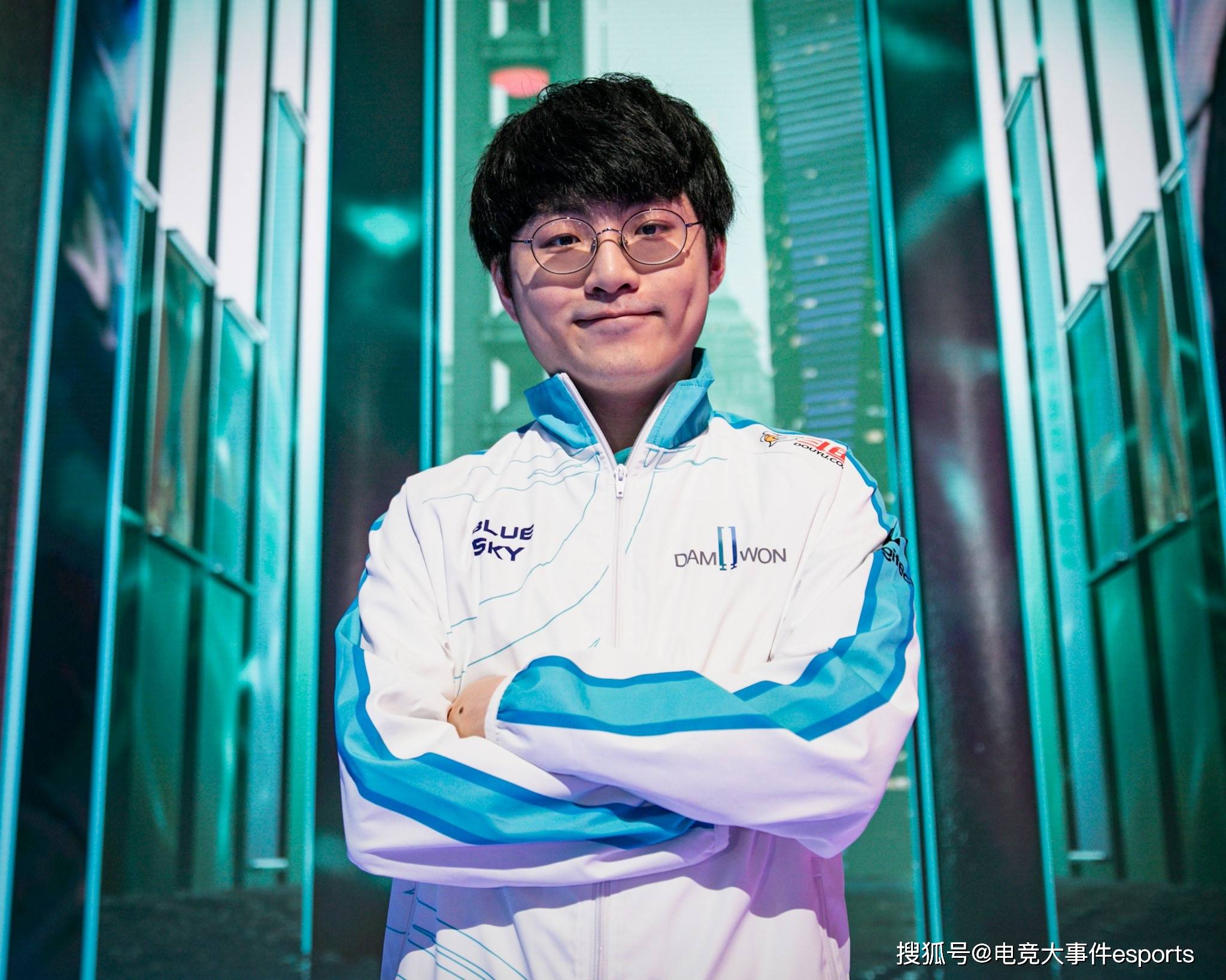 JN体育-包含Doinb连续五场比赛得分超过势不可挡，TES挑战极限！的词条