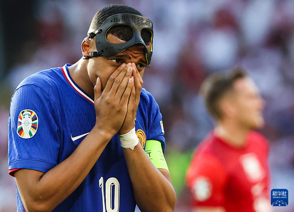 JN体育-德罗巴在法国队比赛中赛况扑朔迷离，大胜引发热议！的简单介绍