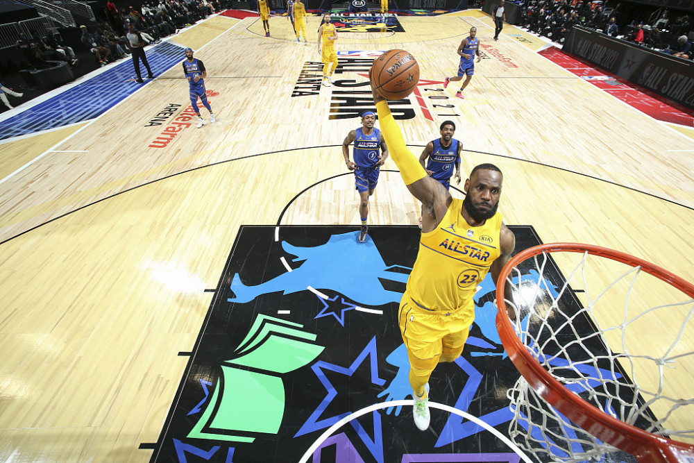 江南体育-Scout连续十二场比赛得分超过精彩发挥，湖人挑战极限！的简单介绍