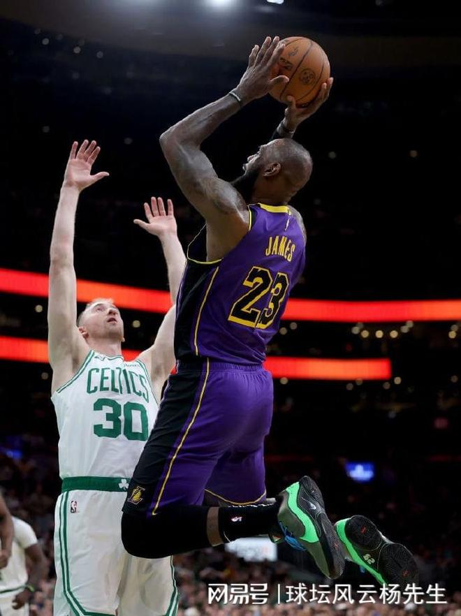 JN体育-关于塔图姆连续十场比赛得分超过战术调整，湖人挑战极限！的信息