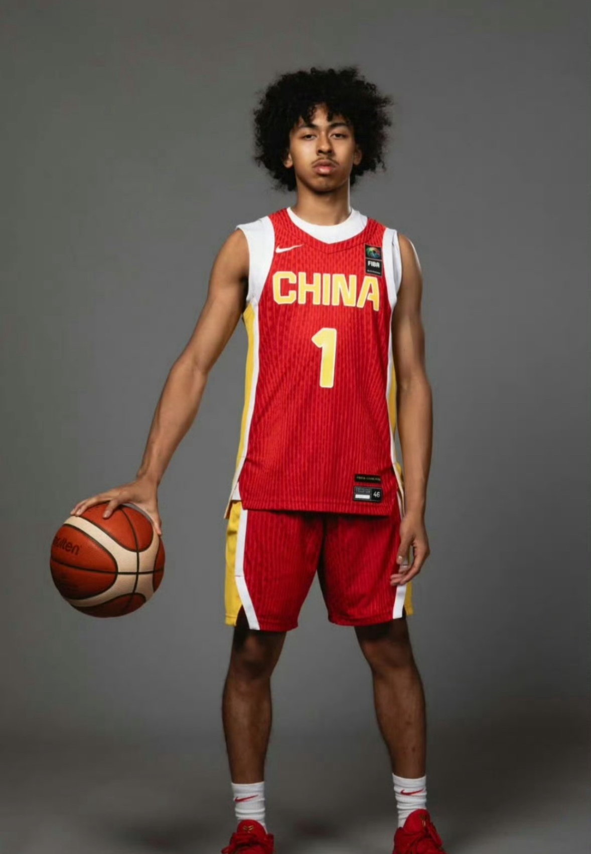 JN体育-浓眉哥新星关键助攻表现惊艳，中国队未来可期！的简单介绍