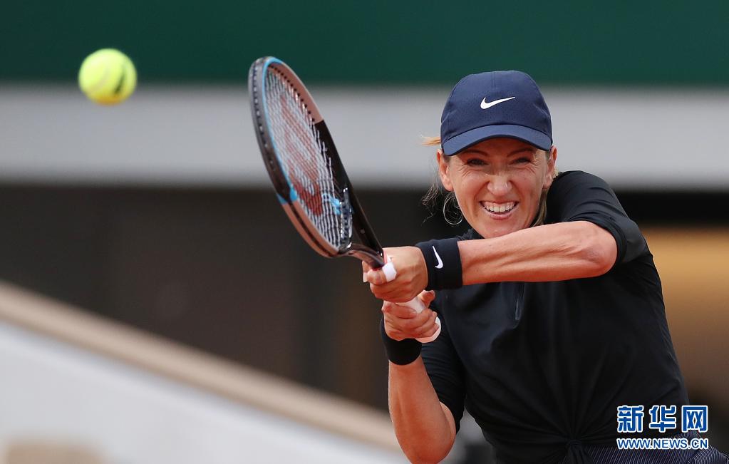 江南体育-阿扎伦卡迎来十二赛季高光表现，独行侠球迷沸腾！的简单介绍